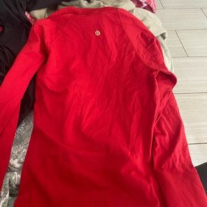 Lululemon size 6 long sleeved red running shirt!